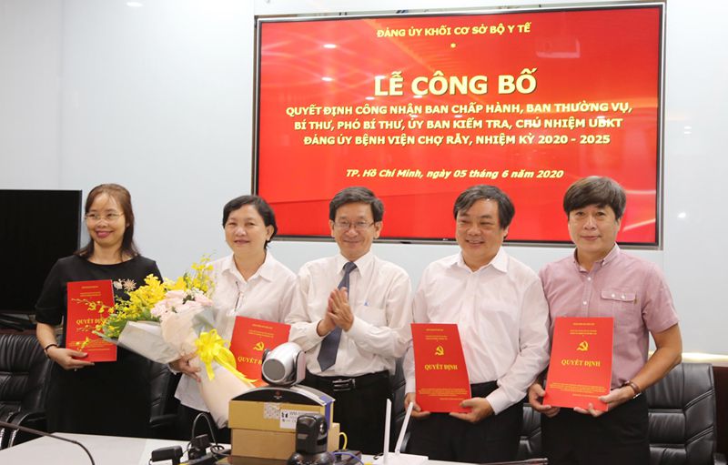 Công bố Quyết định công nhận Ban chấp hành, Ban Thường vụ, Bí thư, Phó Bí thư Đảng Ủy, Ủy ban kiểm tra, Chủ nhiệm Ủy ban kiểm tra Đảng ủy khóa XV, nhiệm kỳ 2020 - 2025