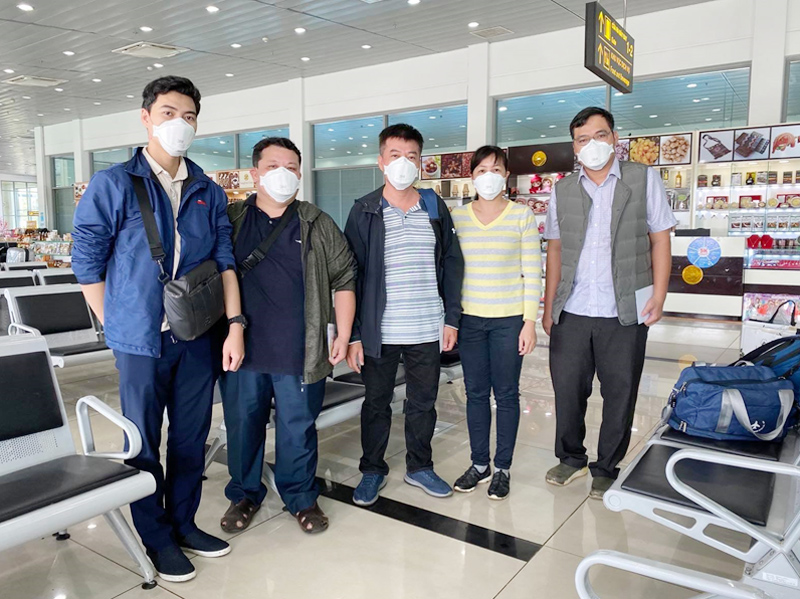Đội phản ứng nhanh Bệnh viện Chợ Rẫy làm việc thâu đêm tại Gia Lai nhằm sớm đưa bệnh viện dã chiến vào hoạt động